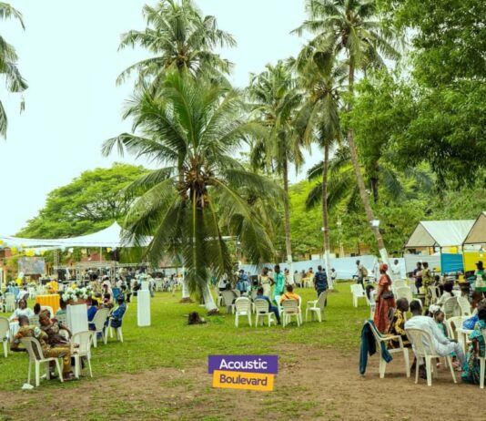 Pentecôte au Bénin : louange, partage et ambiance au « Brunch des Adorateurs